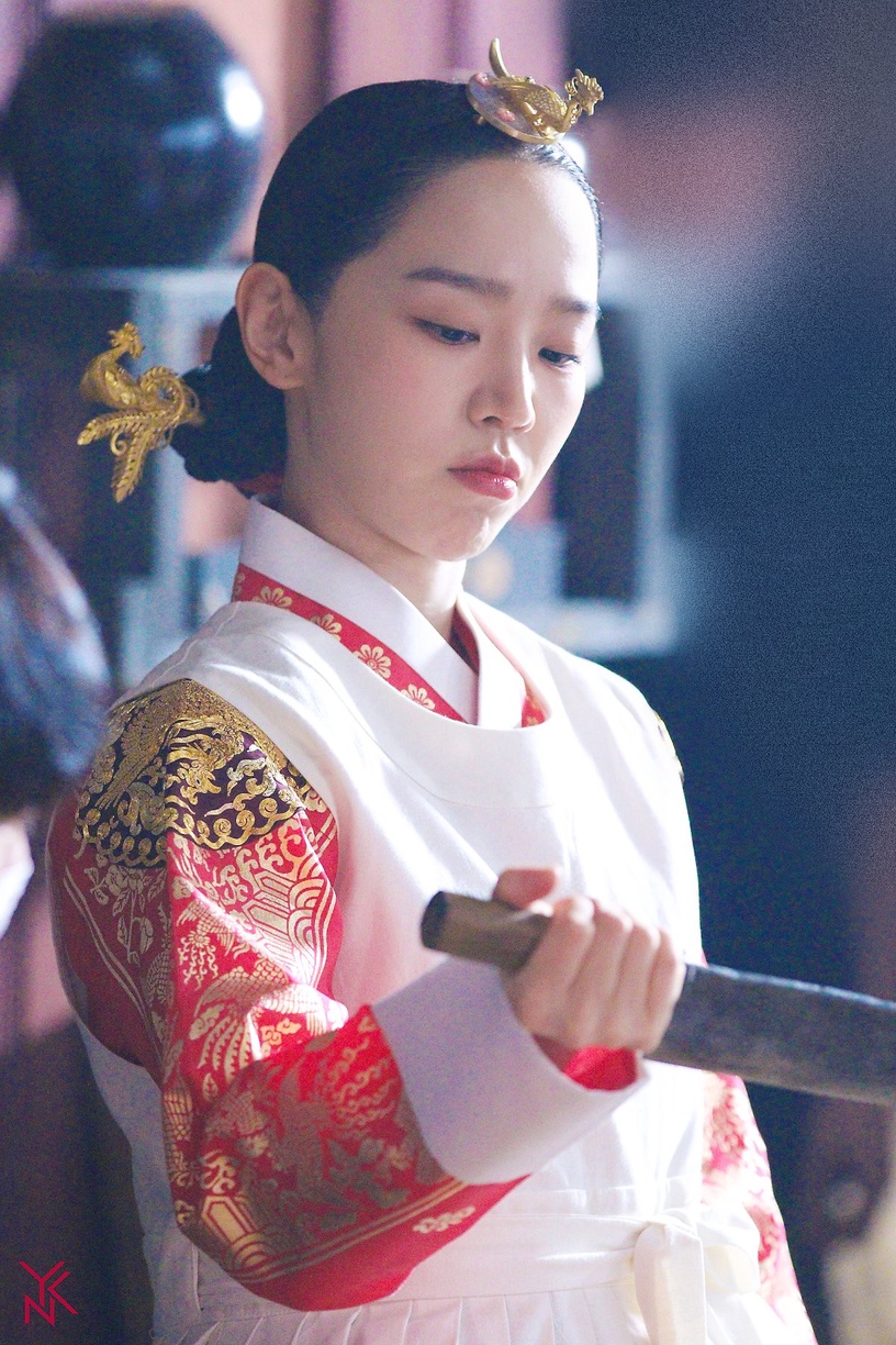 《哲仁王后》是tvN歷代第五!申惠善超狂5紀錄,投票打敗玄彬&孫藝珍、還曾創47.5%收視奇蹟!