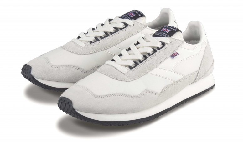 2021顯瘦白鞋推薦!New Balance 327增高激瘦,Nike Air Max、Air Force梨形身材救星