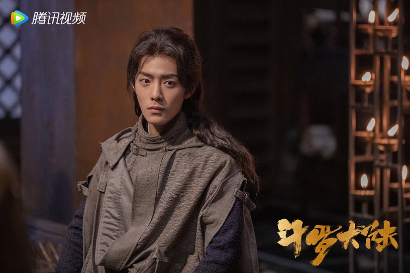 古裝劇《斗羅大陸》演員古裝vs時裝1:肖戰 飾演 唐三