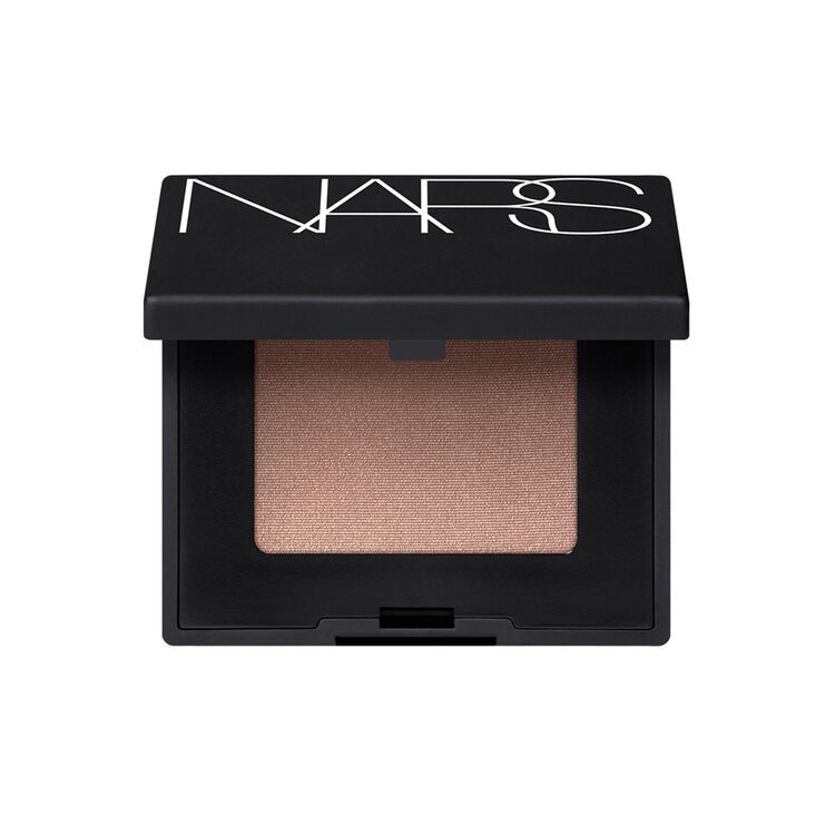 日彩妝師推薦5款腫泡眼必備「打底眼影」!MAC、Bobbi Brown新手必備,植村秀日妞愛用