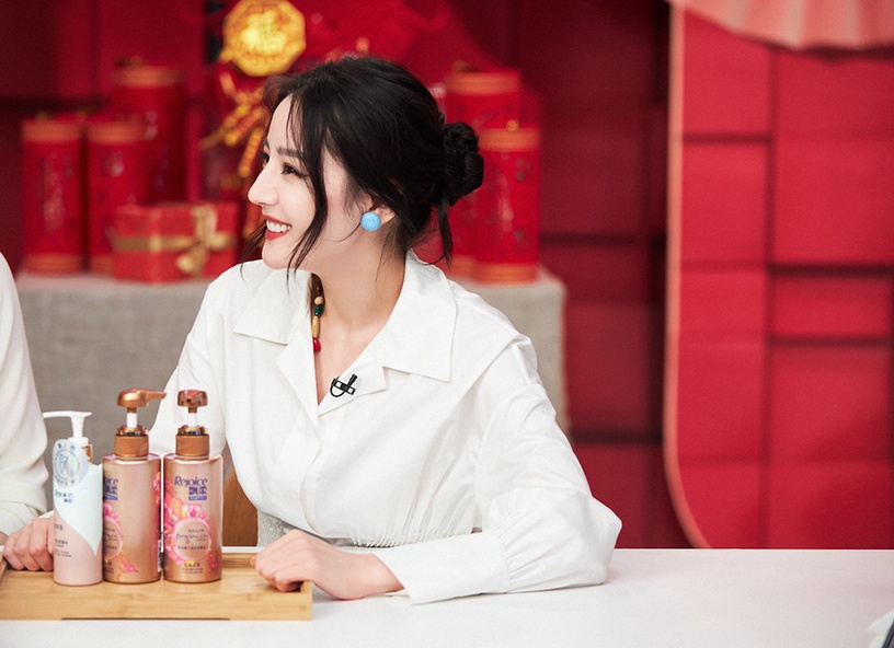 最具商業價值陸劇明星TOP 6:迪麗熱巴 商業價值指數77.71