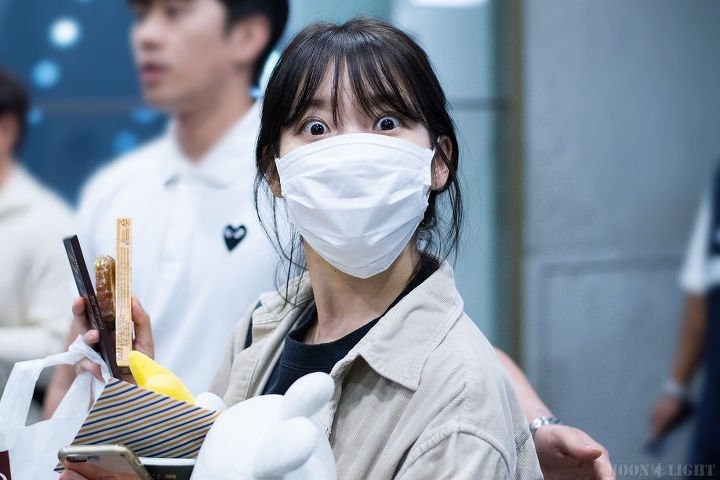 《哲仁王后》申惠善高挑臉卻超小!6位小臉擔當,潤娥臉比手掌還小&徐睿知臉只有他一半