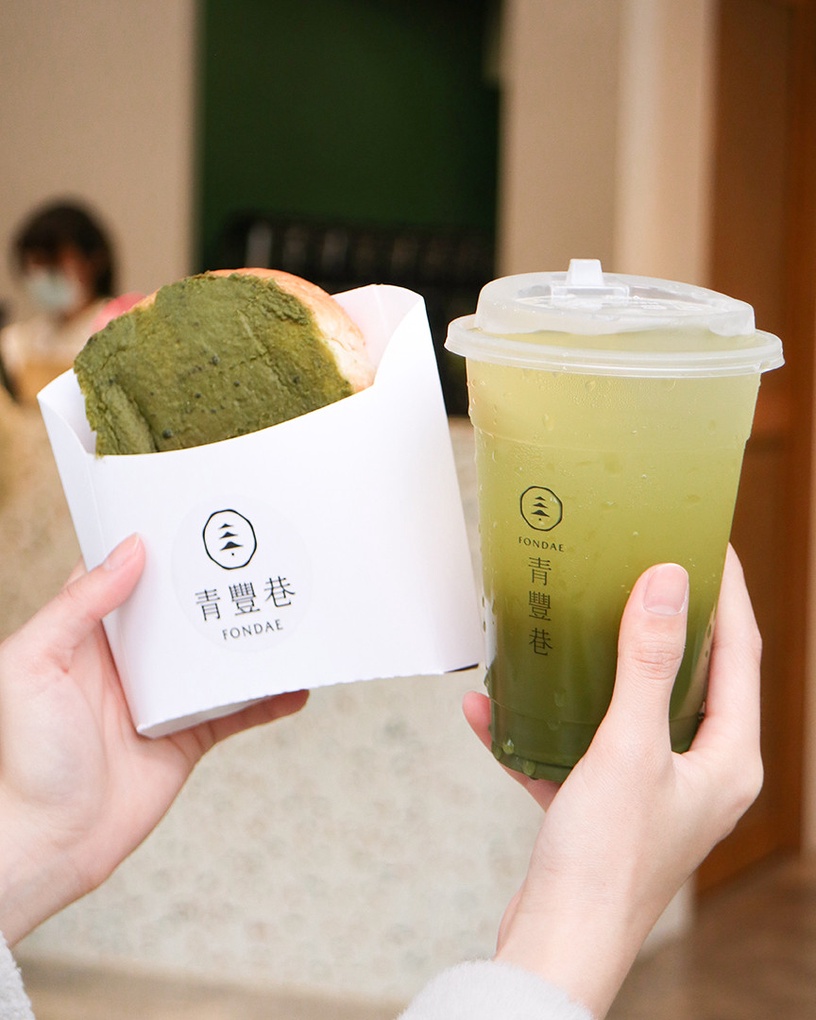 抹茶控必吃!新開幕手搖品牌「青豐巷」靜岡抹茶奶酥厚片&抹茶飲品超欠吃