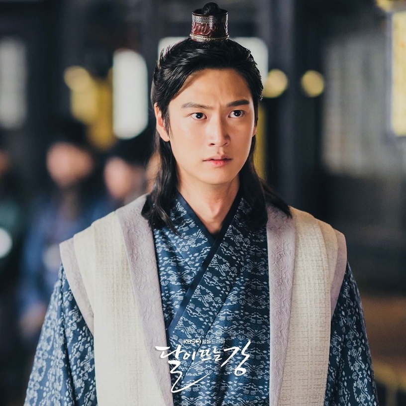 《哲仁王后》申惠善「奉煥」又上身!6主演近況,申惠善代言接不停,崔尚宮暴接3部新劇