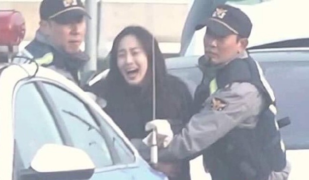 《Penthouse上流戰爭2》恩星追警車路透!5大熱議話題,有人被捕?片頭藏「羅愛喬是秀蓮」劇透!