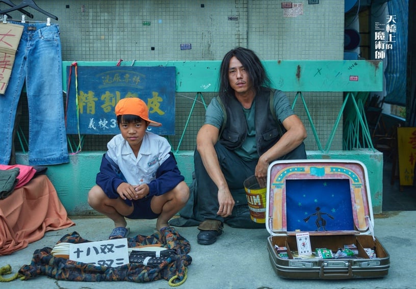 Netflix《天橋上的魔術師》劇情揭密!小黑人是什麼?真的有空白籤詩!不是超幸運就是衰到逆天