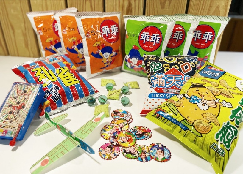 全家加價49元就送HELLO KITTY經典馬克杯!