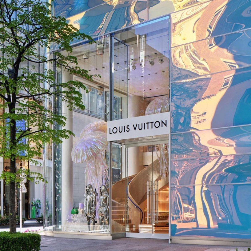 LV銀座專賣店夢幻開幕,水波紋牆面超吸睛!還有全球首間「Le Chocolat V」巧克力專賣