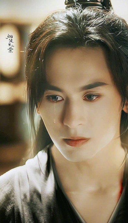 古裝劇9位「美男落淚」!張哲瀚《山河令》美成仙，肖戰《陳情令》哭得讓人心碎 - BEAUTY美人圈