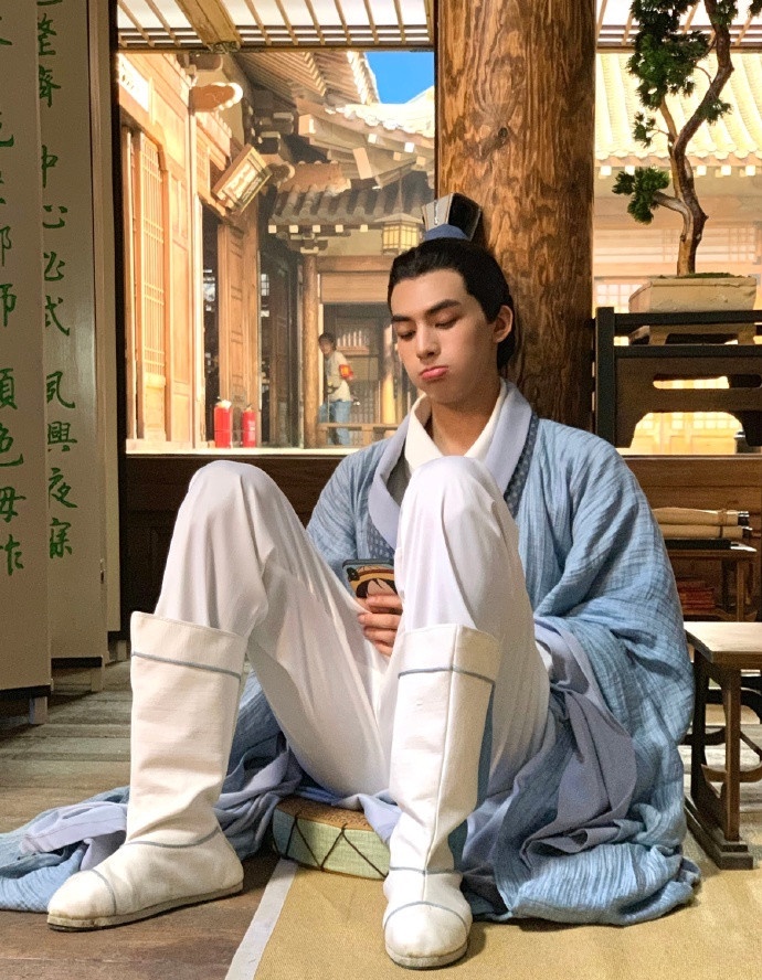 男明星嘟嘴3:宋威龍