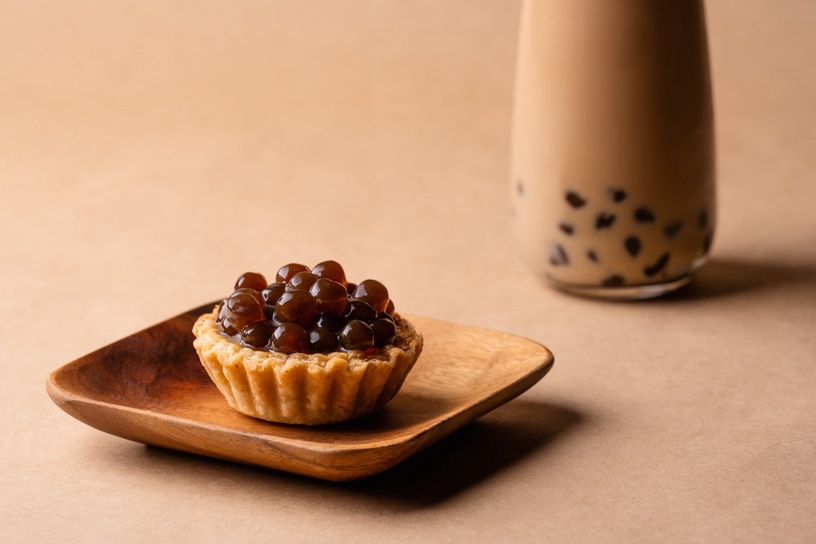 爆餡的珍珠奶茶塔!精品手工酥塔TART TAIPEI快閃店開幕,首推獨家「珍珠港式奶茶塔」