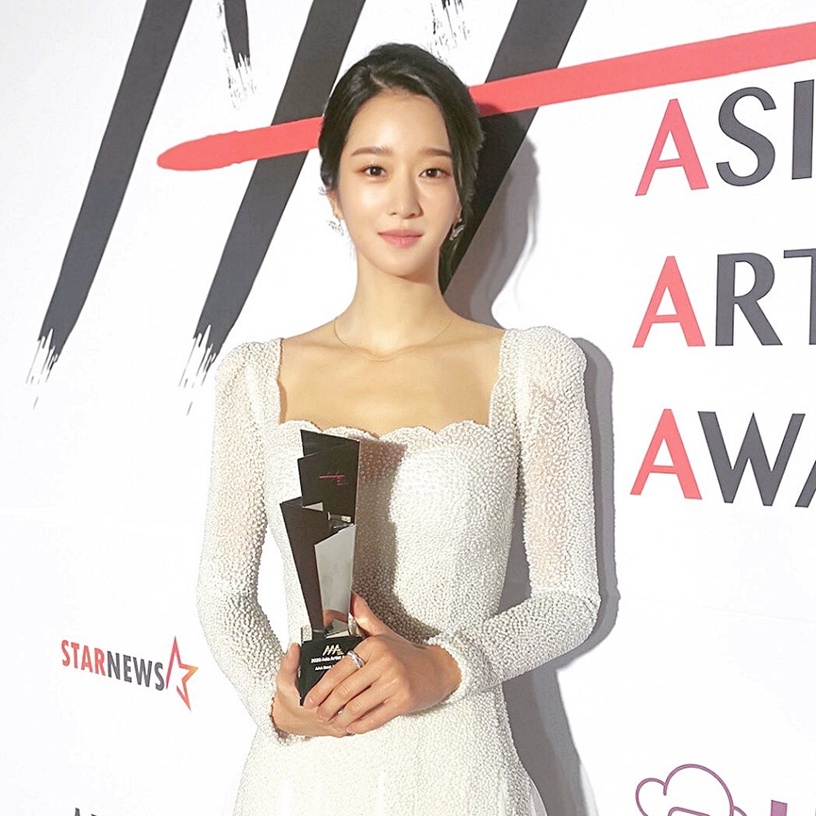 《上流戰爭》金素妍、嚴基俊演技太瘋狂!韓星「人生角色」盤點,金正賢、金宣虎都爆紅