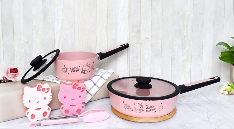 母親節禮物首選!7-11獨家預購「Hello Kitty鍋具組」,買再送Kitty造型菜瓜布、料理夾