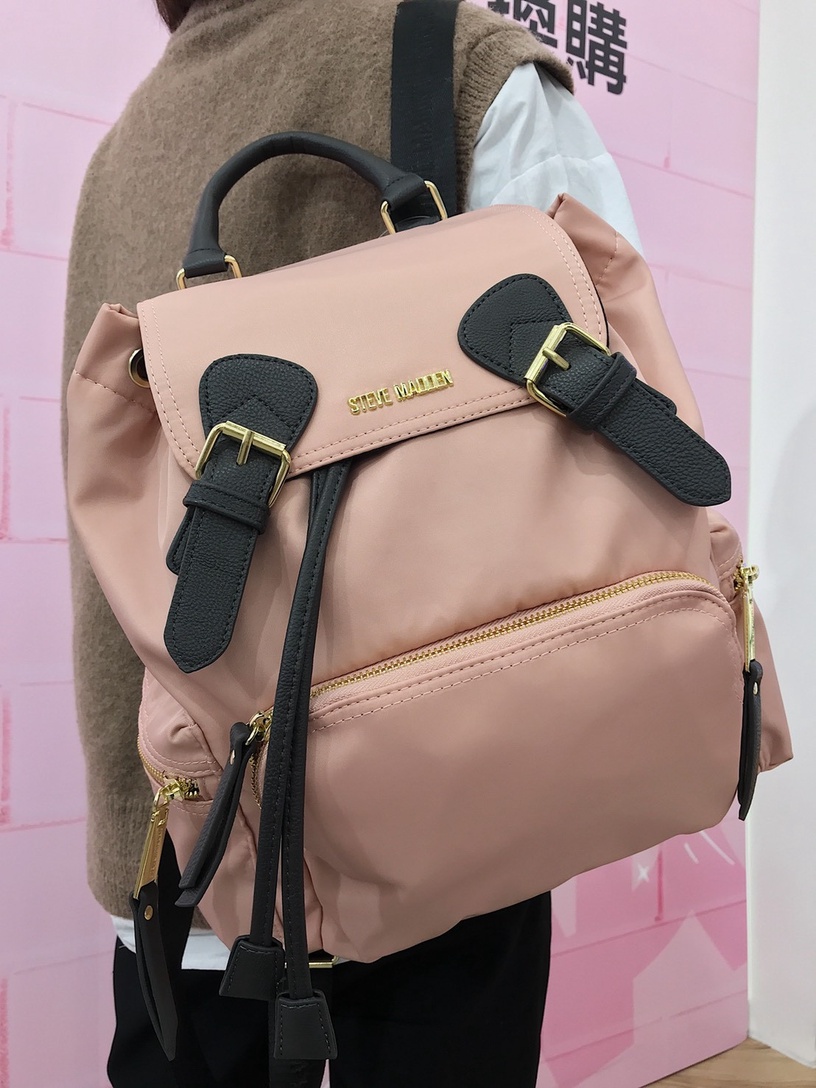 家樂福 X STEVE MADDEN 紅利集點換購開跑