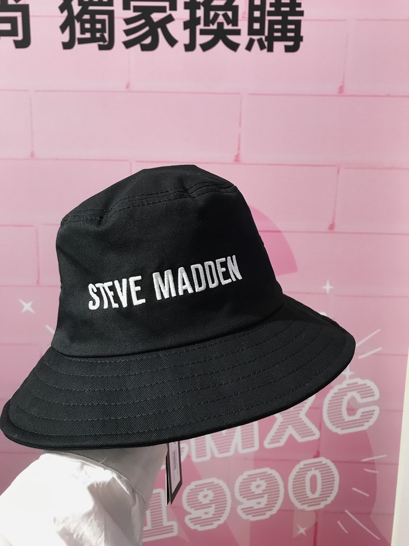 家樂福 X STEVE MADDEN 紅利集點換購開跑