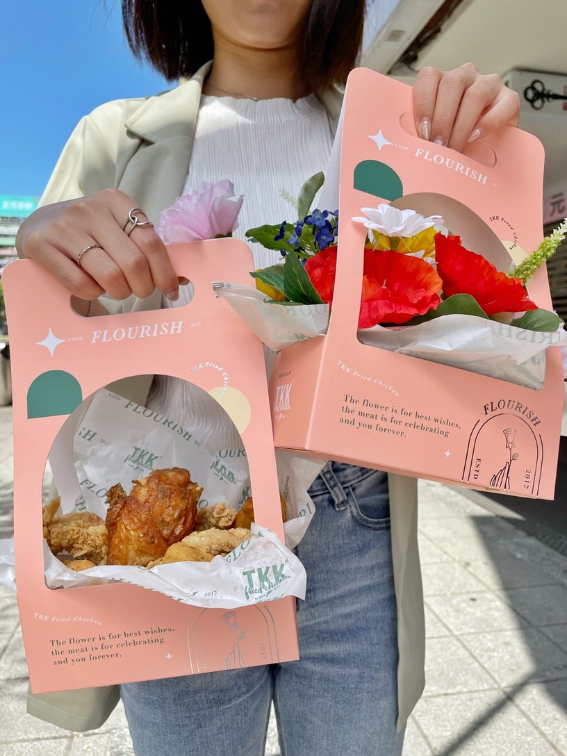頂呱呱母親節「炸雞花」期間限定登場