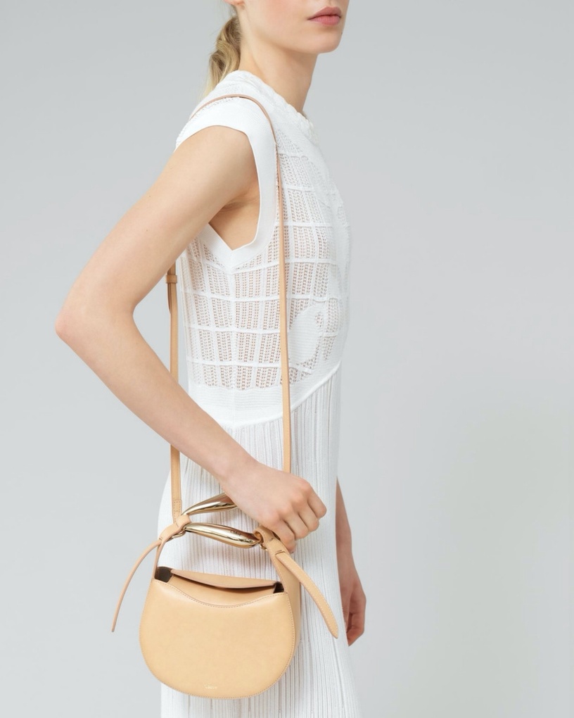 2021奶茶色精品包推薦:Chloé Kiss Bag,NT51,600