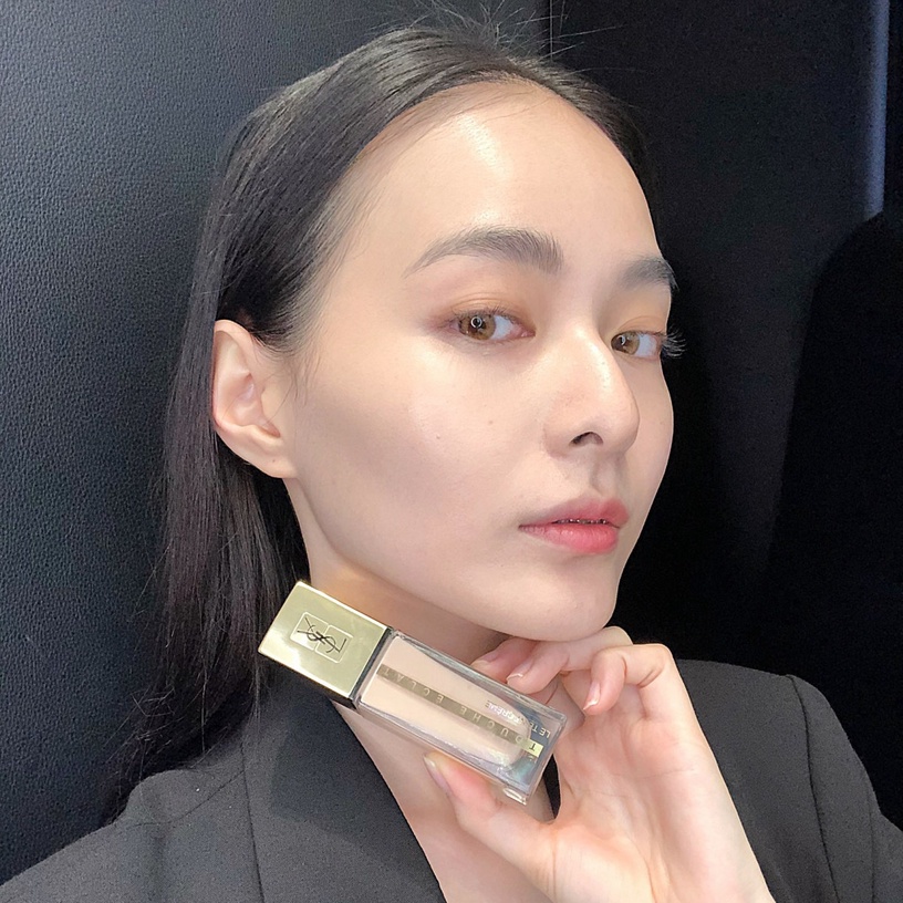 專櫃粉底液推薦14:YSL 超模光感極潤粉底,NT.2350