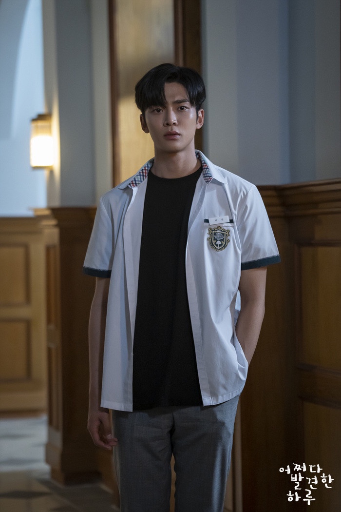 換角後更成功的韓劇!《模範計程車》表藝珍演技KO李娜恩,玄彬、李昇基、徐睿知都傳過要演這部