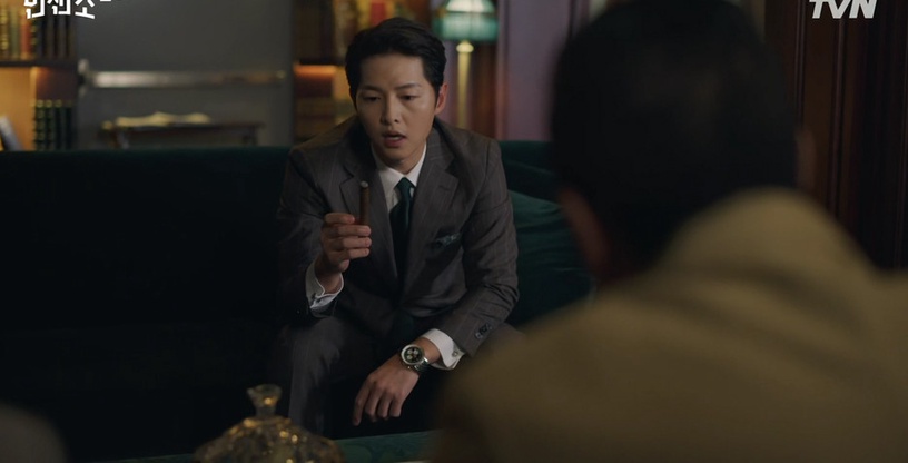 《文森佐》宋仲基1支錶就上百萬!黑手黨阿佐有多富?跑車瑪莎拉蒂+藍寶堅尼都能買房了