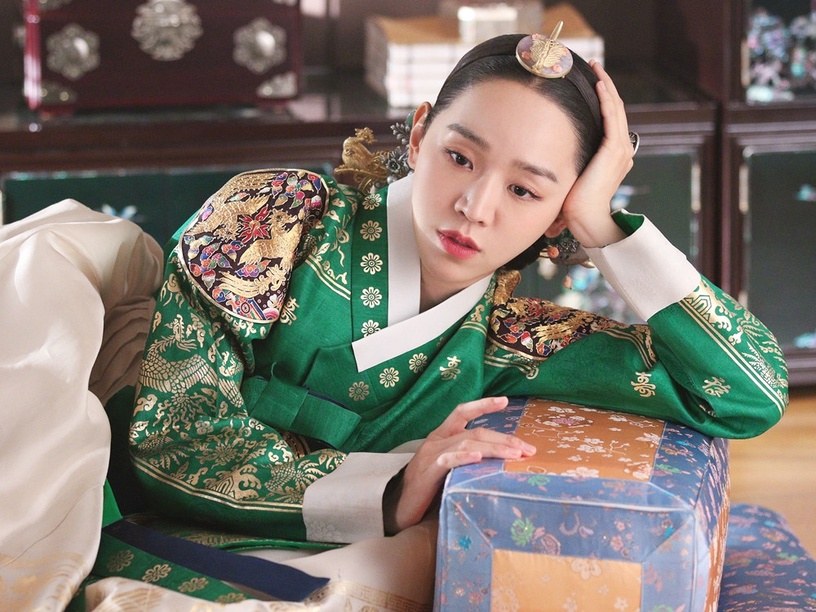 2021韓星古裝/時裝對比!俞利、金裕貞韓服古裝簡直美成仙,金所泫、權娜拉好可惜