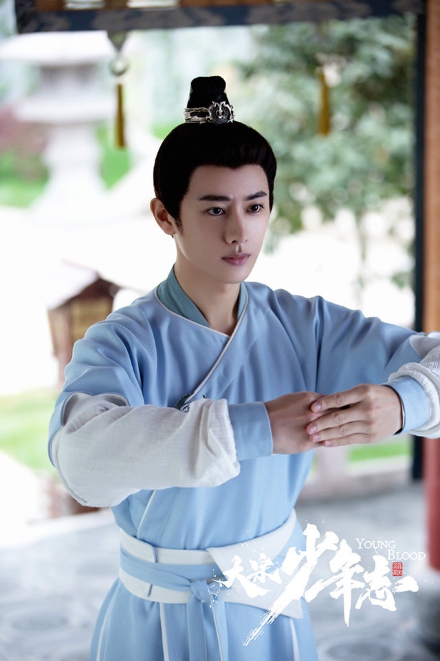 微博票選「陸劇最愛的男主人設」TOP 3:溫文儒雅的翩翩公子 代表角色《香蜜》潤玉