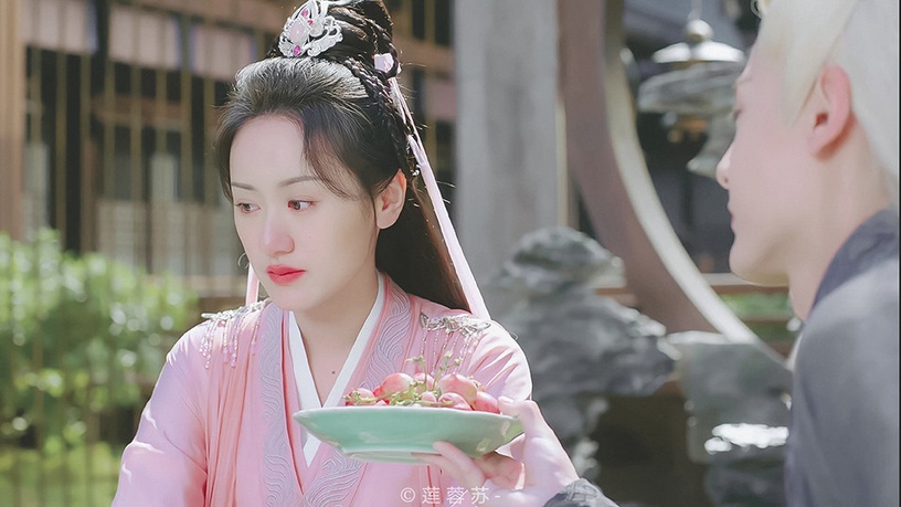 微博票選「陸劇經典古裝造型」TOP 7:袁冰妍《琉璃》