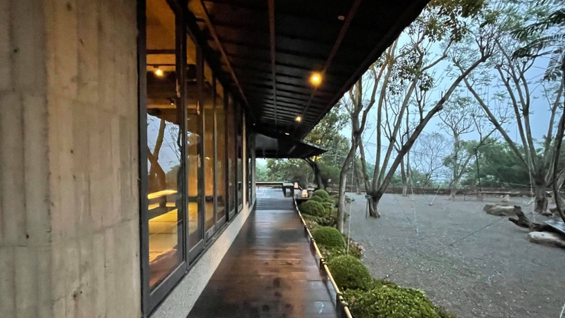 隱身竹林的禪風秘境!台中日式料亭「飛花落院」正式開幕,一探最美日落、無菜單美食