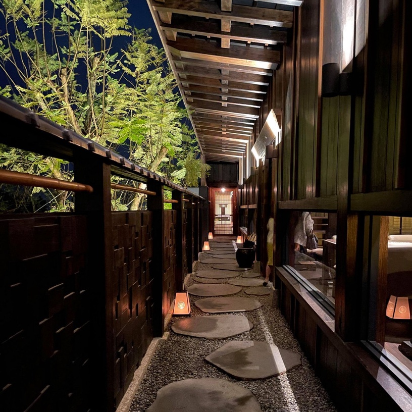 隱身竹林的禪風秘境!台中日式料亭「飛花落院」正式開幕,一探最美日落、無菜單美食
