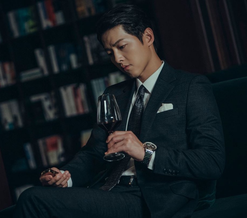 《黑道律師文森佐》原本阿佐更過火?6個劇本沒寫劇情,阿佐為母痛哭是即興,宋仲基:我忍不了淚