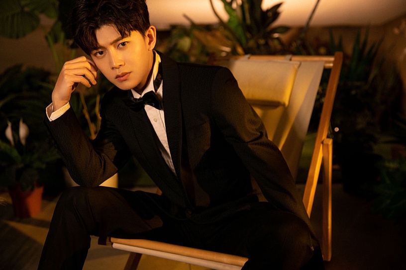 到底有什麼你不會!盤點9位十項全能明星,張哲瀚是運動天才,這些演員玩樂器都一把罩