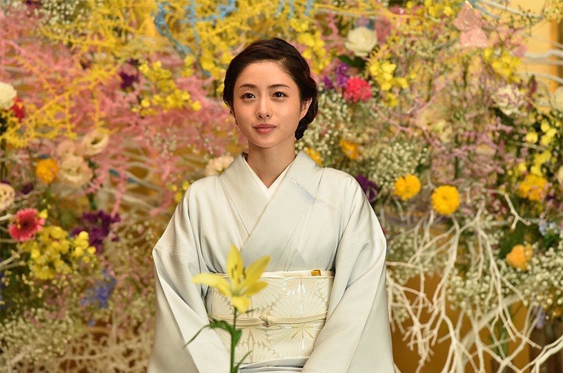 新垣結衣結婚網憂「日股市場崩壞」!下任國民老婆是誰?小松菜奈被提名,呼聲最高是她