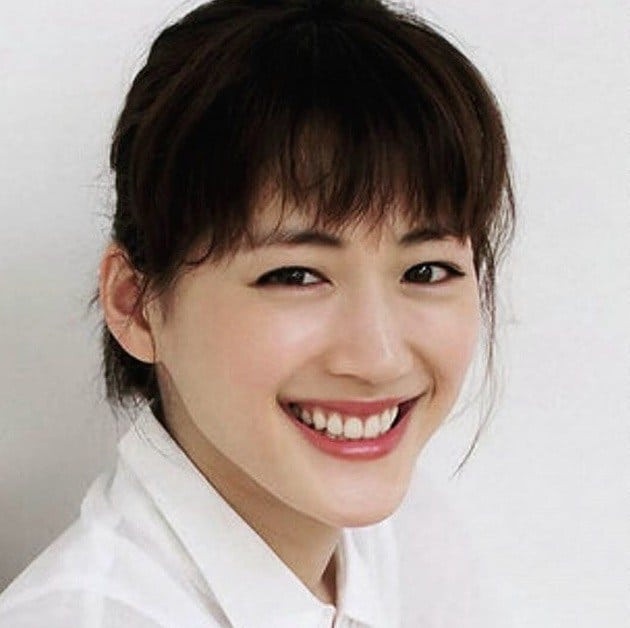 新垣結衣結婚網憂「日股市場崩壞」!下任國民老婆是誰?小松菜奈被提名,呼聲最高是她