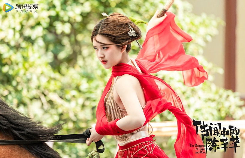 憑「甜寵陸劇」爆火的女星1:趙露思 代表作《傳聞中的陳芊芊》
