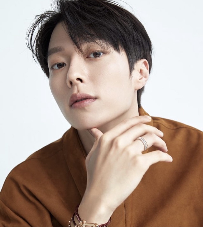 關於《我的室友是九尾狐》張基龍5件事!和李聖經、張娜拉是好友,以「IU的男人」走紅