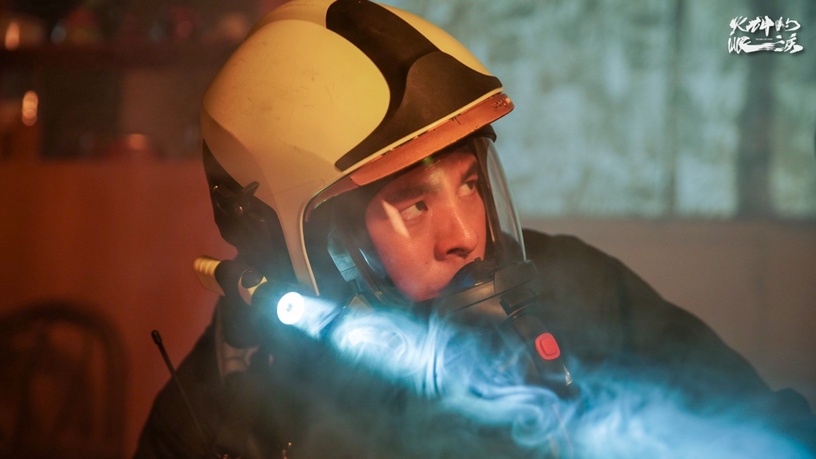 Netflix《火神的眼淚》結局幕後辛苦談!背20kg是日常,陳庭妮為戲考救護執照,聽到這話超催淚