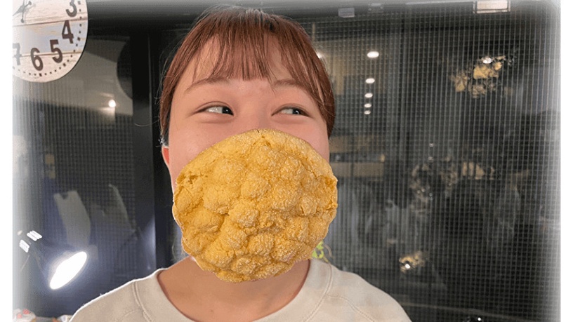 可以吃的口罩!日本「菠蘿麵包口罩」登場,戴上麵包香氣撲鼻、還能有效防飛沫~