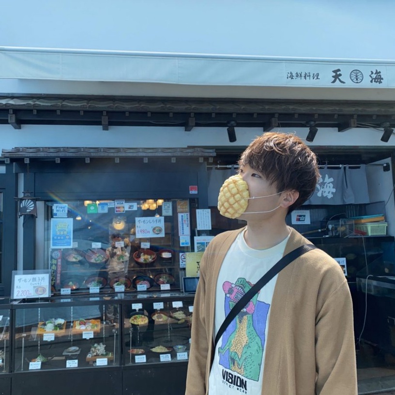 可以吃的口罩!日本「菠蘿麵包口罩」登場,戴上麵包香氣撲鼻、還能有效防飛沫~