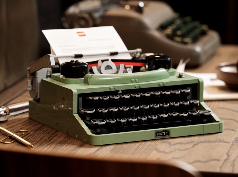 LEGO「薄荷绿打字机」复古登场！圆形打字键盘超精緻，还能实际体验用打字机