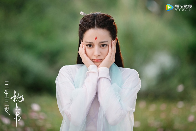 網評最愛的古裝仙俠劇女主TOP 6:迪麗熱巴 飾演《三生三世枕上書》白鳳九