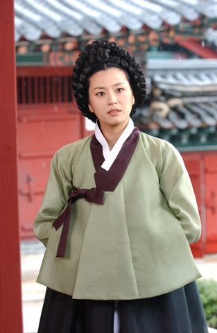 總被觀眾忘記本名的演員!《上流戰爭3》網建議他改名「朱碩勳」,表治秀本名真的記不得