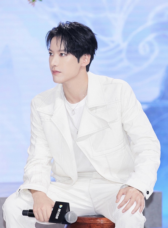 古裝劇《千古玦塵》古裝男神4:賴藝 飾演 古君