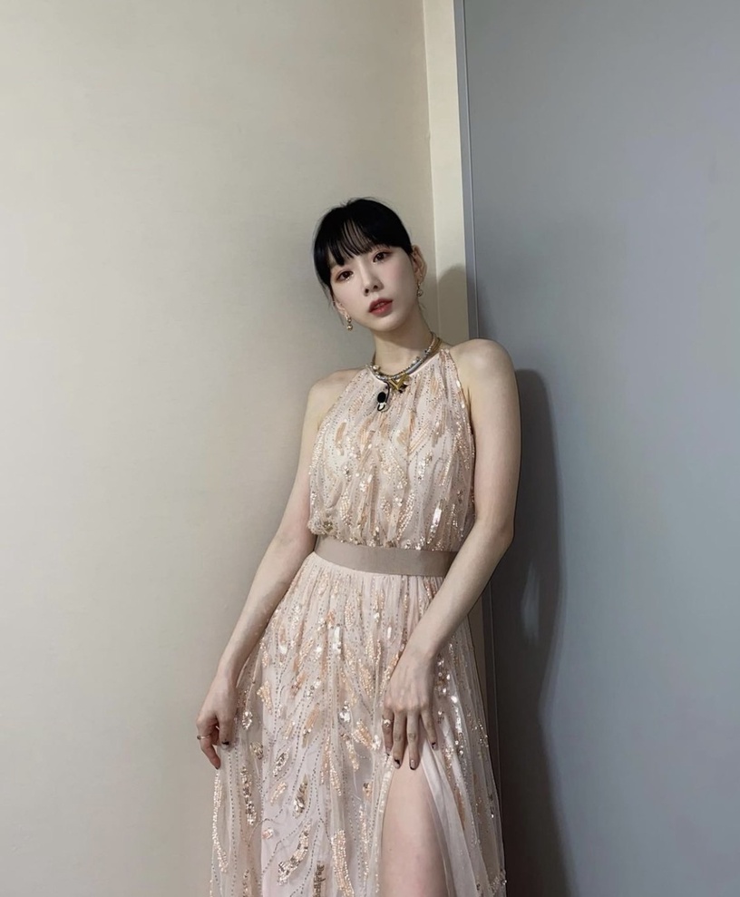 盤點8組撞衫的韓國女星!韓素希撞衫NANA沒輸,金素妍&宋慧喬穿同款黑裙不同氣質