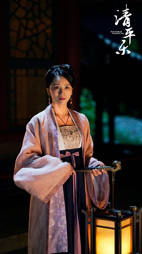 《如懿傳》娘娘的新古裝造型9:曹曦文《清平樂》