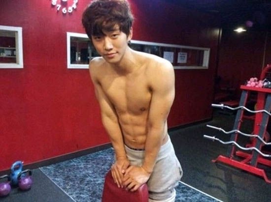 網熱議KPOP男團「名身材」偶像TOP10!車銀優第六、玉澤演第二,BTS兩名上榜!
