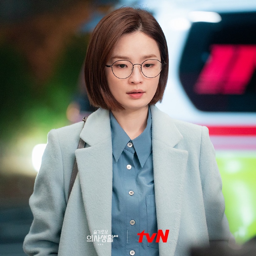 Netflix《機智醫生生活2》白亨道竟然是他?5大最新彩蛋解析,羽朱的畫藏魔鬼細節,暗示翊頌關係?
