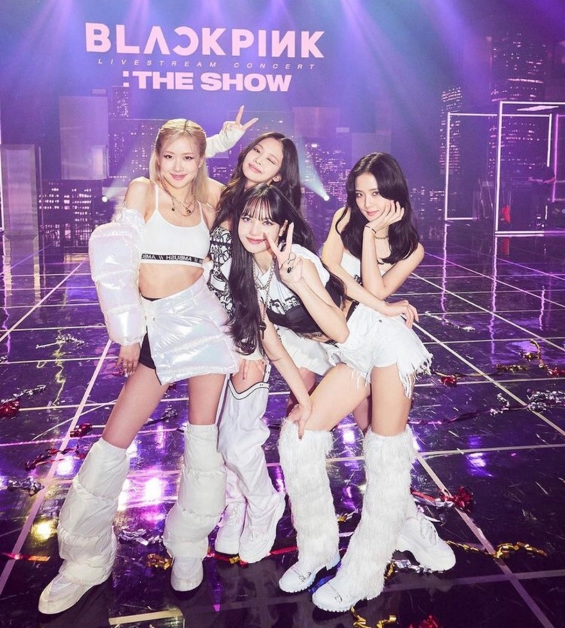 BLINK集合!H&M X BLACKPINK重磅聯名,BP聯名印花T恤、漁夫帽超欠收,通通千元有找