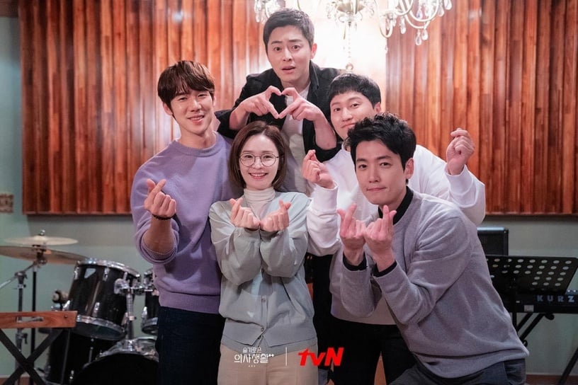 近期台灣Netflix影集播放量TOP 8!《文森佐》再上榜,《無法抗拒的他》衝進第五名
