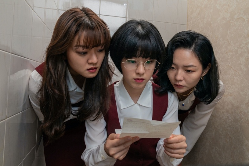 韓網票選「2021上半年人氣韓國電影」TOP7：《菜英文沒在怕》