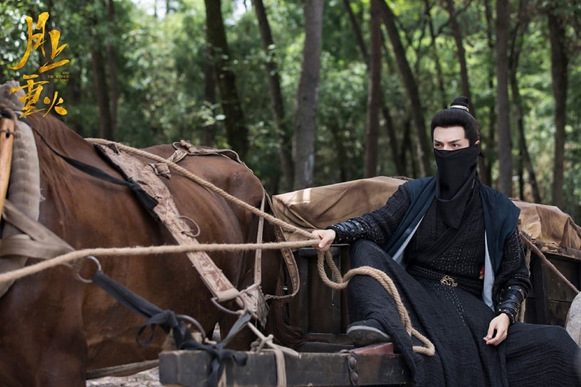古裝劇「黑衣美男」3:羅雲熙 飾演《月上重火》上官透